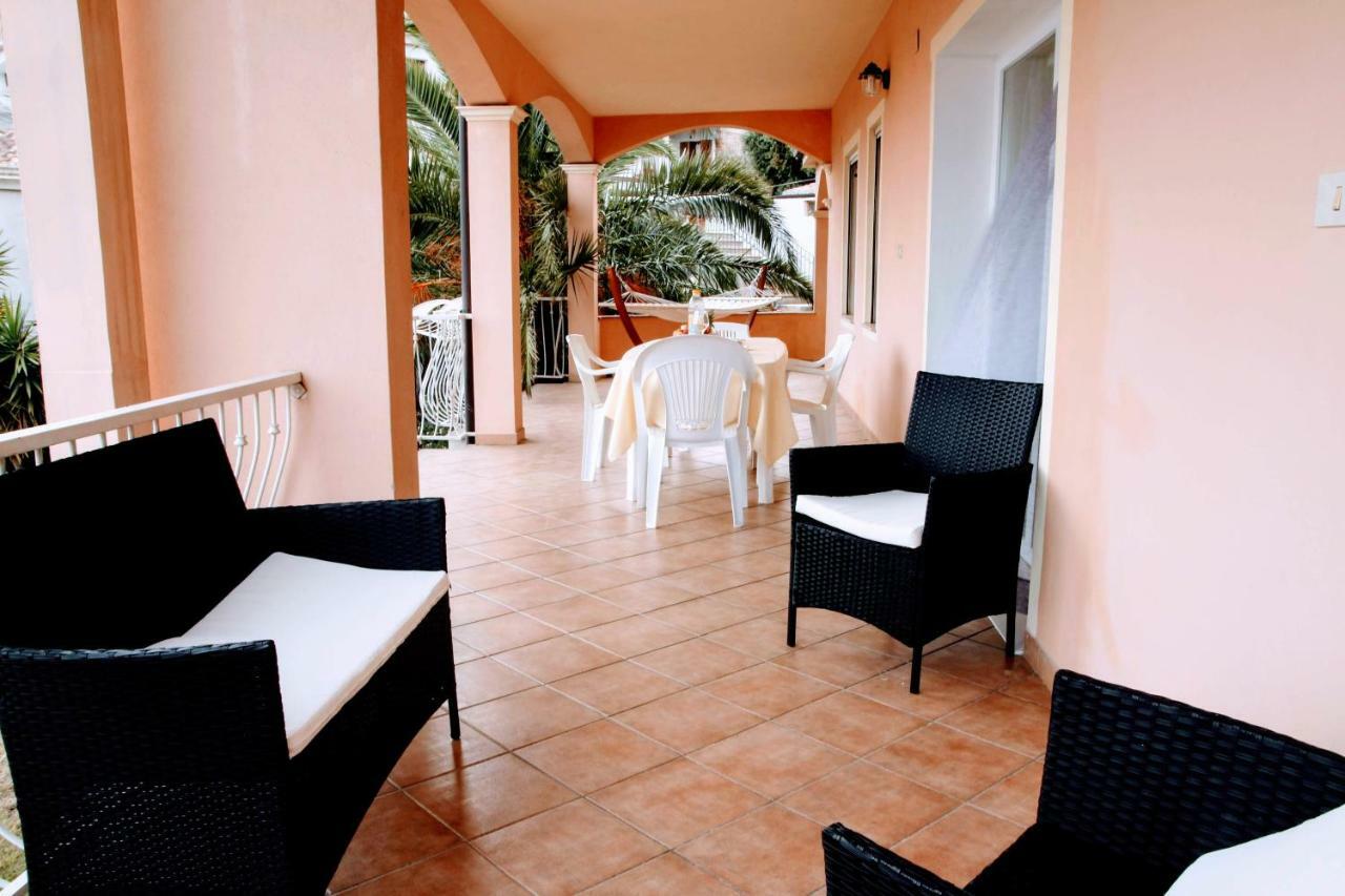 Grande Casa Al Mare Le Verande Santa Maria Navarrese Exterior photo